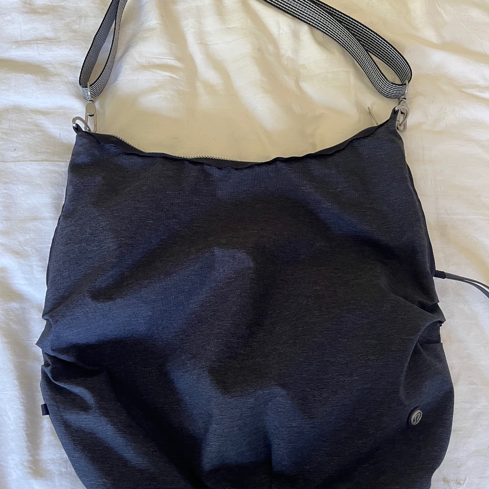 Lululemon convertible tote